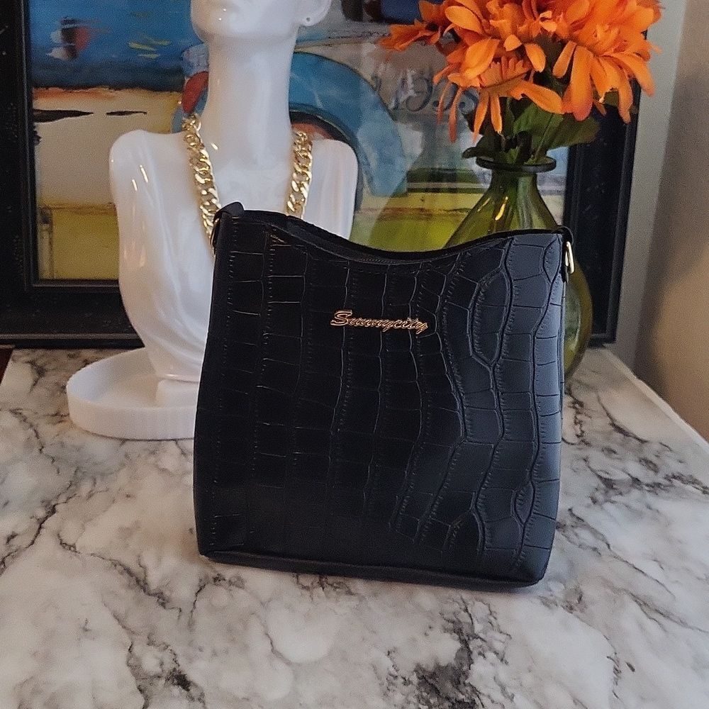 Chic Croc-Embossed Mini Crossbody Vegan Leather Bag Set